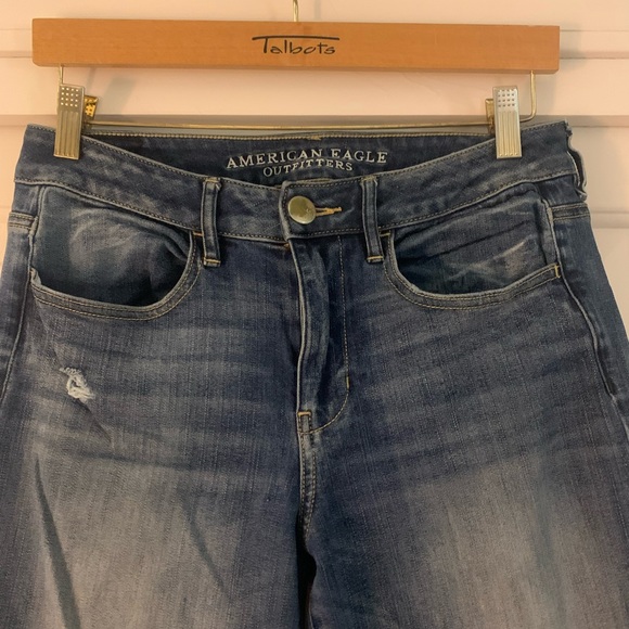 American Eagle High Waisted Jeans - Picture 5 of 8